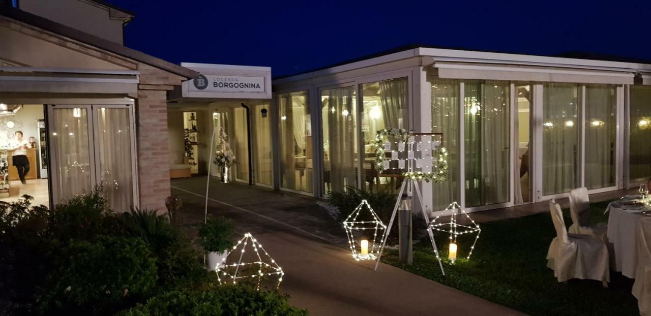 Locanda Borgognina Lucrezia Exterior foto